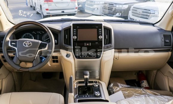 Buy Import Toyota Land Cruiser White Car in Import - Dubai in Dushanbe Buy Import Toyota Land Cruiser White Car in Import - Dubai in Dushanbe