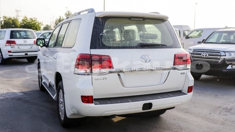 Big with watermark toyota land cruiser dushanbe import dubai 2735