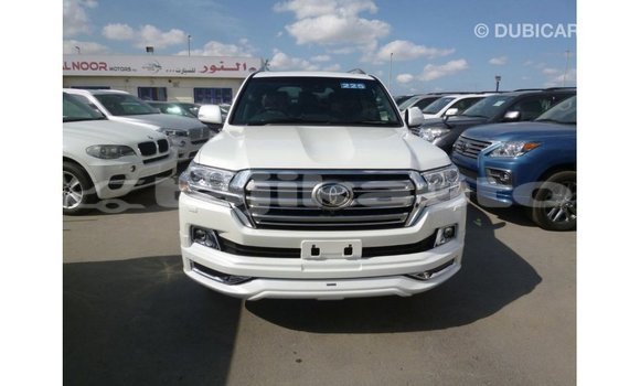 Buy Import Toyota Land Cruiser White Car in Import - Dubai in Dushanbe Buy Import Toyota Land Cruiser White Car in Import - Dubai in Dushanbe