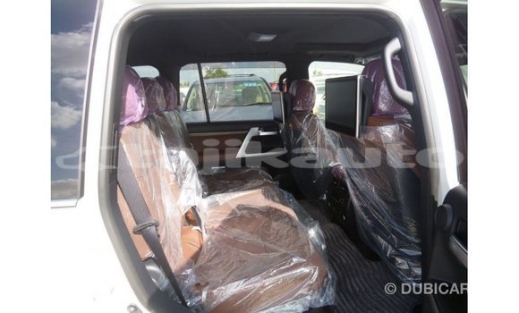 Buy Import Toyota Land Cruiser White Car in Import - Dubai in Dushanbe Buy Import Toyota Land Cruiser White Car in Import - Dubai in Dushanbe