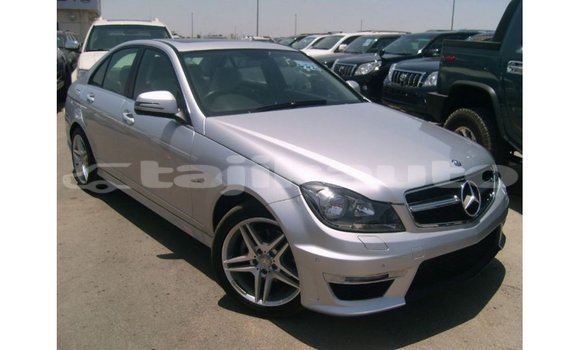 Buy Import Mercedes-Benz 190 Other Car in Import - Dubai in Dushanbe Buy Import Mercedes-Benz 190 Other Car in Import - Dubai in Dushanbe