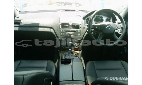 Buy Import Mercedes-Benz 190 Other Car in Import - Dubai in Dushanbe Buy Import Mercedes-Benz 190 Other Car in Import - Dubai in Dushanbe