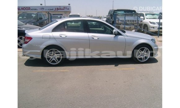 Buy Import Mercedes-Benz 190 Other Car in Import - Dubai in Dushanbe Buy Import Mercedes-Benz 190 Other Car in Import - Dubai in Dushanbe