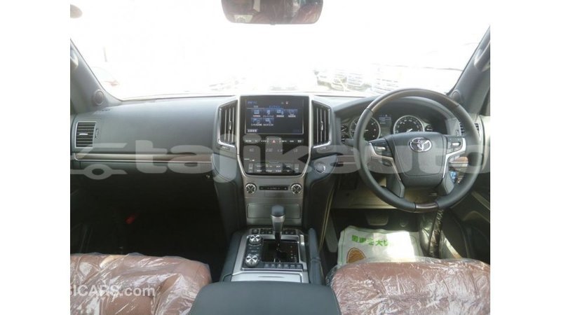 Big with watermark toyota land cruiser dushanbe import dubai 2754