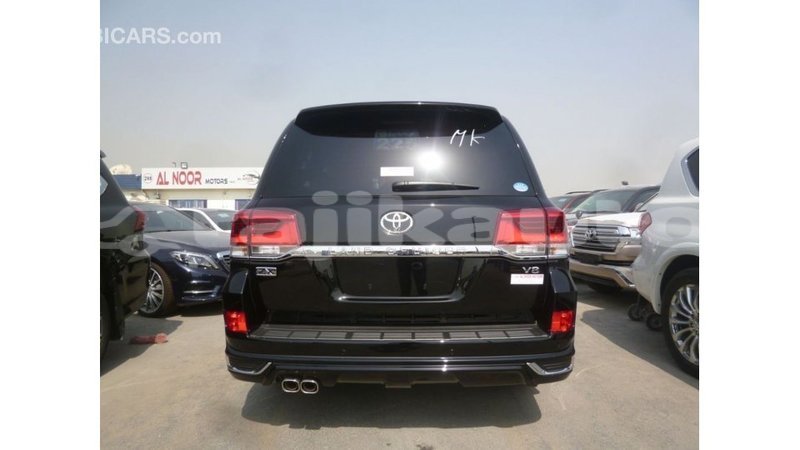 Big with watermark toyota land cruiser dushanbe import dubai 2754