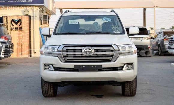 Buy Import Toyota Land Cruiser White Car in Import - Dubai in Dushanbe Buy Import Toyota Land Cruiser White Car in Import - Dubai in Dushanbe