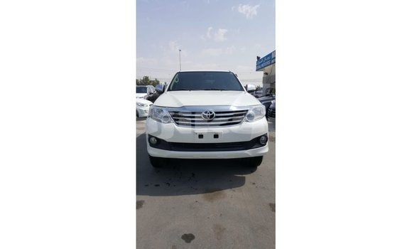 Buy Import Toyota Fortuner White Car in Import - Dubai in Dushanbe Buy Import Toyota Fortuner White Car in Import - Dubai in Dushanbe