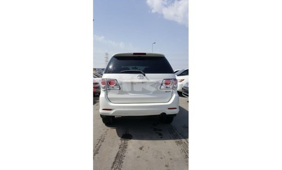Buy Import Toyota Fortuner White Car in Import - Dubai in Dushanbe Buy Import Toyota Fortuner White Car in Import - Dubai in Dushanbe