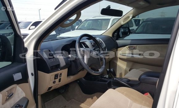 Buy Import Toyota Fortuner White Car in Import - Dubai in Dushanbe Buy Import Toyota Fortuner White Car in Import - Dubai in Dushanbe