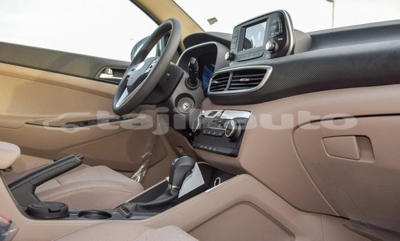 Buy Import Hyundai Tucson White Car in Import - Dubai in Dushanbe Buy Import Hyundai Tucson White Car in Import - Dubai in Dushanbe