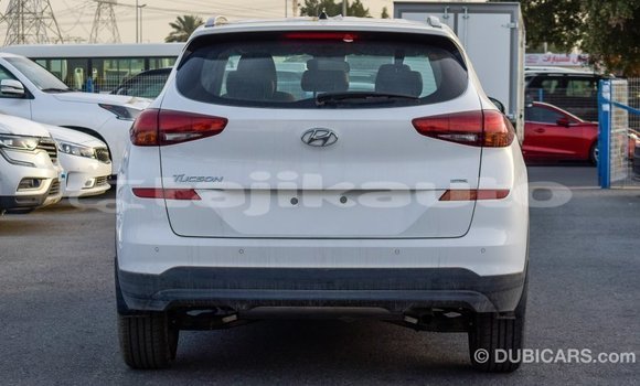 Buy Import Hyundai Tucson White Car in Import - Dubai in Dushanbe Buy Import Hyundai Tucson White Car in Import - Dubai in Dushanbe