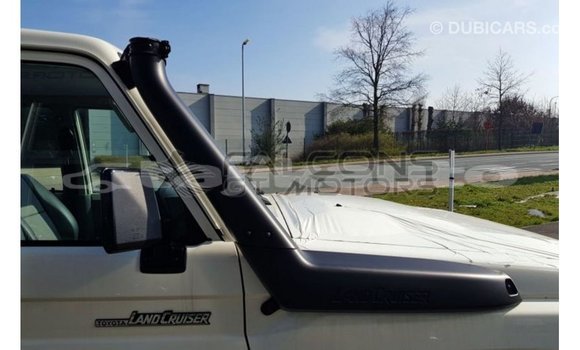 Buy Import Toyota Land Cruiser White Car in Import - Dubai in Dushanbe Buy Import Toyota Land Cruiser White Car in Import - Dubai in Dushanbe
