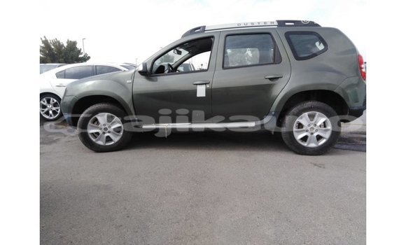 Buy Import Renault Duster Green Car in Import - Dubai in Dushanbe Buy Import Renault Duster Green Car in Import - Dubai in Dushanbe