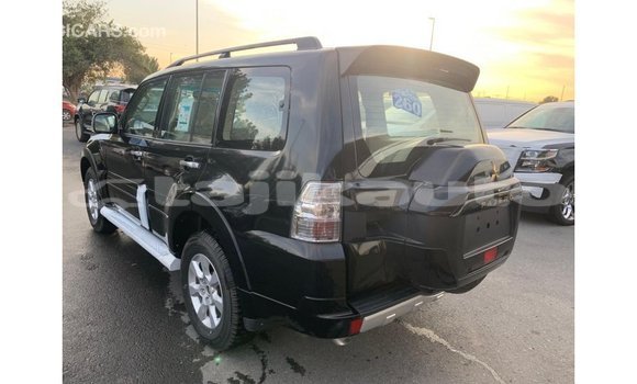 Buy Import Mitsubishi Pajero Black Car in Import - Dubai in Dushanbe Buy Import Mitsubishi Pajero Black Car in Import - Dubai in Dushanbe
