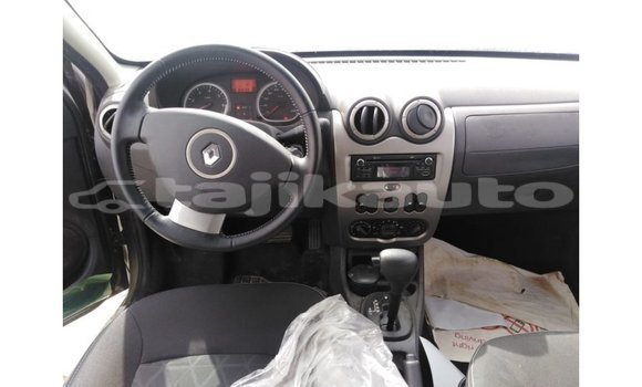 Buy Import Renault Duster Green Car in Import - Dubai in Dushanbe Buy Import Renault Duster Green Car in Import - Dubai in Dushanbe
