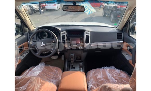 Buy Import Mitsubishi Pajero White Car in Import - Dubai in Dushanbe Buy Import Mitsubishi Pajero White Car in Import - Dubai in Dushanbe