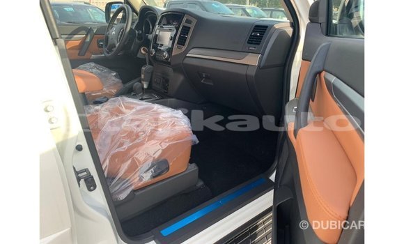Buy Import Mitsubishi Pajero White Car in Import - Dubai in Dushanbe Buy Import Mitsubishi Pajero White Car in Import - Dubai in Dushanbe