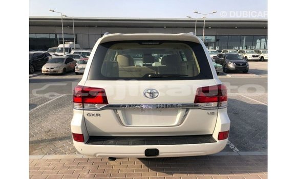 Buy Import Toyota Land Cruiser White Car in Import - Dubai in Dushanbe Buy Import Toyota Land Cruiser White Car in Import - Dubai in Dushanbe