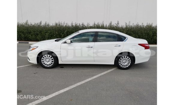 Buy Import Nissan Altima White Car in Import - Dubai in Dushanbe Buy Import Nissan Altima White Car in Import - Dubai in Dushanbe