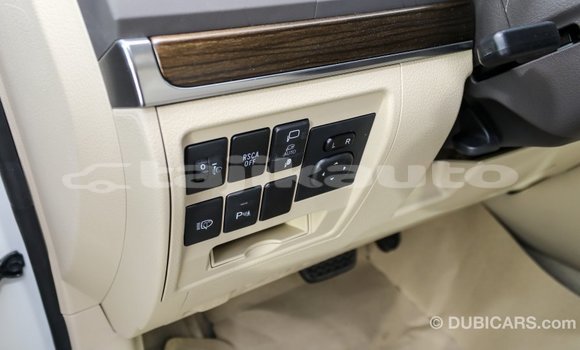 Buy Import Toyota Land Cruiser White Car in Import - Dubai in Dushanbe Buy Import Toyota Land Cruiser White Car in Import - Dubai in Dushanbe