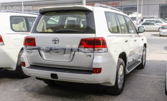 Buy Import Toyota Land Cruiser White Car in Import - Dubai in Dushanbe Buy Import Toyota Land Cruiser White Car in Import - Dubai in Dushanbe