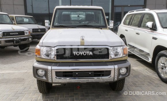 Buy Import Toyota Land Cruiser Beige Car in Import - Dubai in Dushanbe Buy Import Toyota Land Cruiser Beige Car in Import - Dubai in Dushanbe