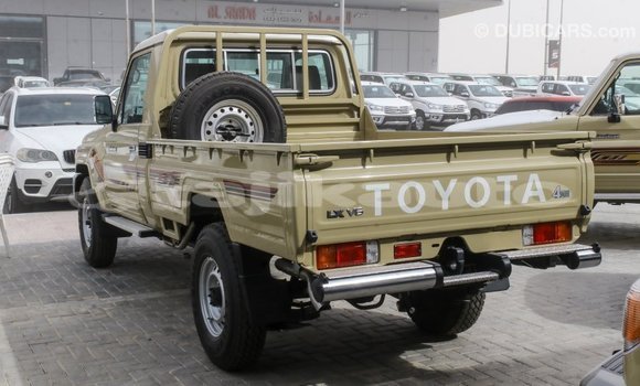 Buy Import Toyota Land Cruiser Beige Car in Import - Dubai in Dushanbe Buy Import Toyota Land Cruiser Beige Car in Import - Dubai in Dushanbe