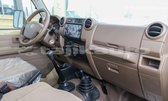Buy Import Toyota Land Cruiser Beige Car in Import - Dubai in Dushanbe Buy Import Toyota Land Cruiser Beige Car in Import - Dubai in Dushanbe