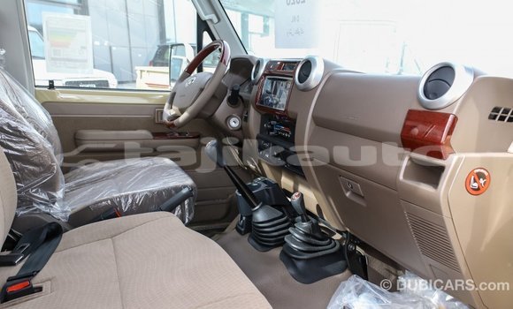 Buy Import Toyota Land Cruiser Beige Car in Import - Dubai in Dushanbe Buy Import Toyota Land Cruiser Beige Car in Import - Dubai in Dushanbe