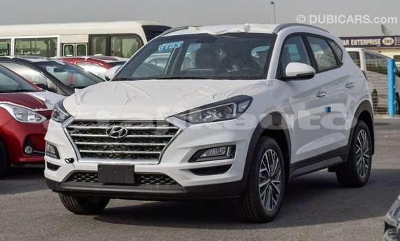 Buy Import Hyundai Tucson White Car in Import - Dubai in Dushanbe Buy Import Hyundai Tucson White Car in Import - Dubai in Dushanbe