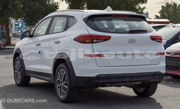 Buy Import Hyundai Tucson White Car in Import - Dubai in Dushanbe Buy Import Hyundai Tucson White Car in Import - Dubai in Dushanbe