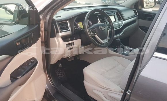 Buy Import Toyota Highlander Other Car in Import - Dubai in Dushanbe Buy Import Toyota Highlander Other Car in Import - Dubai in Dushanbe