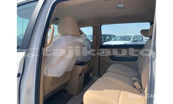 Buy Import Kia Carnival White Car in Import - Dubai in Dushanbe Buy Import Kia Carnival White Car in Import - Dubai in Dushanbe