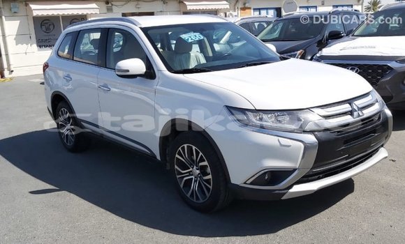 Buy Import Mitsubishi Outlander White Car in Import - Dubai in Dushanbe Buy Import Mitsubishi Outlander White Car in Import - Dubai in Dushanbe