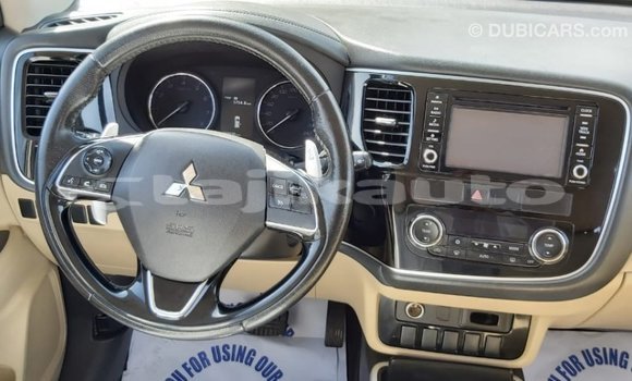 Buy Import Mitsubishi Outlander White Car in Import - Dubai in Dushanbe Buy Import Mitsubishi Outlander White Car in Import - Dubai in Dushanbe