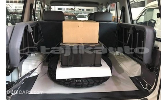 Buy Import Toyota Land Cruiser White Car in Import - Dubai in Dushanbe Buy Import Toyota Land Cruiser White Car in Import - Dubai in Dushanbe