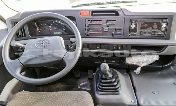 Buy Import Toyota Coaster White Car in Import - Dubai in Dushanbe Buy Import Toyota Coaster White Car in Import - Dubai in Dushanbe