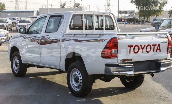 Buy Import Toyota Hilux White Car in Import - Dubai in Dushanbe Buy Import Toyota Hilux White Car in Import - Dubai in Dushanbe