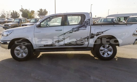 Buy Import Toyota Hilux White Car in Import - Dubai in Dushanbe Buy Import Toyota Hilux White Car in Import - Dubai in Dushanbe