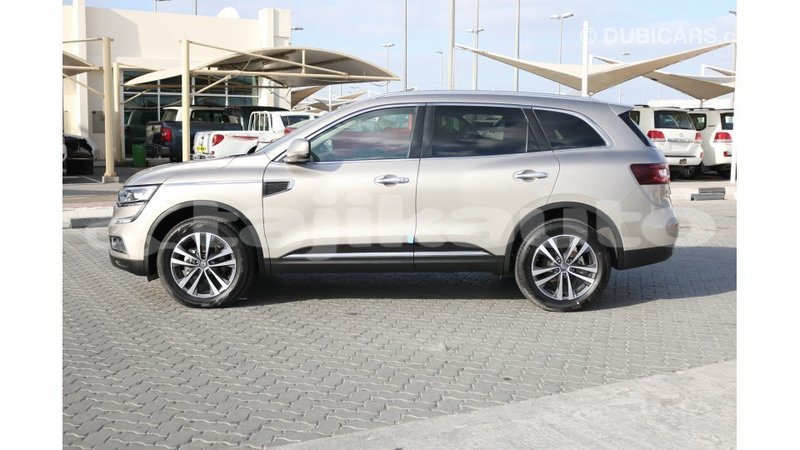 Big with watermark renault 4 dushanbe import dubai 2856