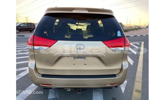 Buy Import Toyota Sienna Other Car in Import - Dubai in Dushanbe Buy Import Toyota Sienna Other Car in Import - Dubai in Dushanbe