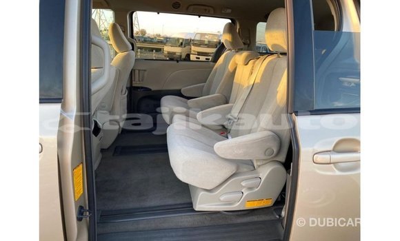 Buy Import Toyota Sienna Other Car in Import - Dubai in Dushanbe Buy Import Toyota Sienna Other Car in Import - Dubai in Dushanbe