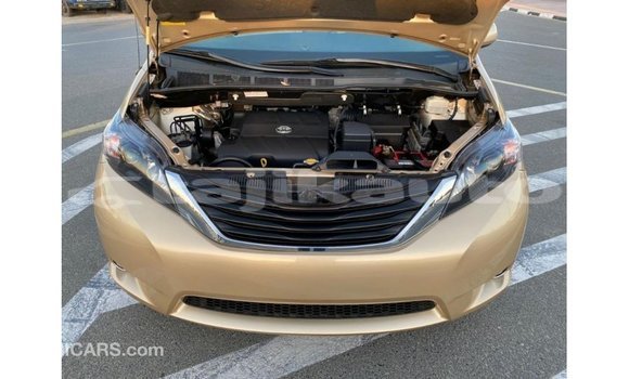 Buy Import Toyota Sienna Other Car in Import - Dubai in Dushanbe Buy Import Toyota Sienna Other Car in Import - Dubai in Dushanbe