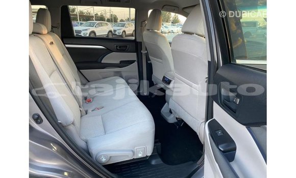 Buy Import Toyota Highlander White Car in Import - Dubai in Dushanbe Buy Import Toyota Highlander White Car in Import - Dubai in Dushanbe