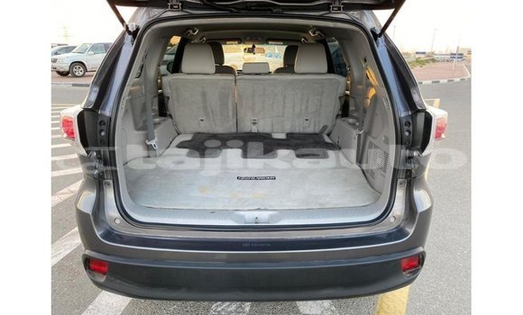 Buy Import Toyota Highlander Other Car in Import - Dubai in Dushanbe Buy Import Toyota Highlander Other Car in Import - Dubai in Dushanbe