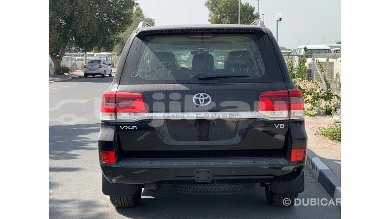 Big with watermark toyota land cruiser dushanbe import dubai 2876
