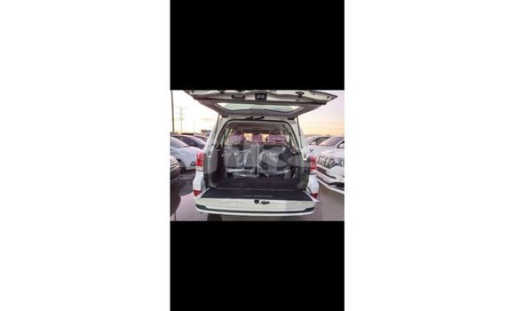 Buy Import Toyota Land Cruiser White Car in Import - Dubai in Dushanbe Buy Import Toyota Land Cruiser White Car in Import - Dubai in Dushanbe