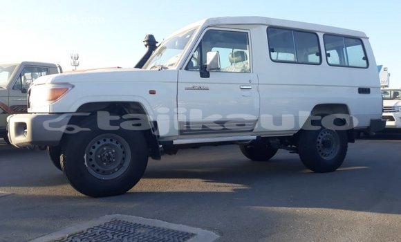 Buy Import Toyota Land Cruiser White Car in Import - Dubai in Dushanbe Buy Import Toyota Land Cruiser White Car in Import - Dubai in Dushanbe