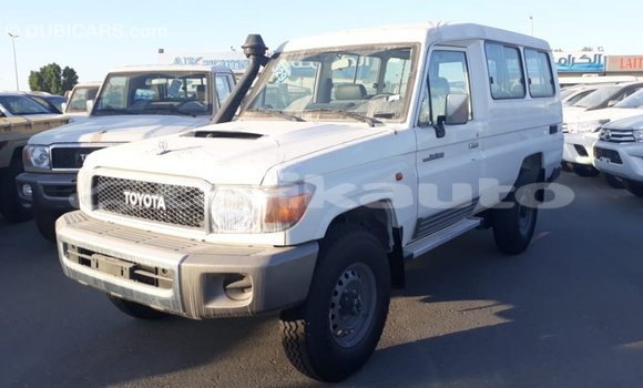 Buy Import Toyota Land Cruiser White Car in Import - Dubai in Dushanbe Buy Import Toyota Land Cruiser White Car in Import - Dubai in Dushanbe
