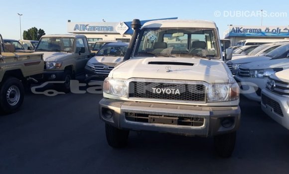 Buy Import Toyota Land Cruiser White Car in Import - Dubai in Dushanbe Buy Import Toyota Land Cruiser White Car in Import - Dubai in Dushanbe